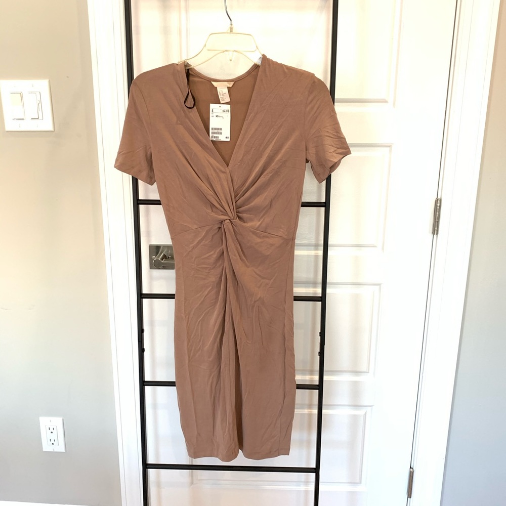 Front knot bodycon midi dress